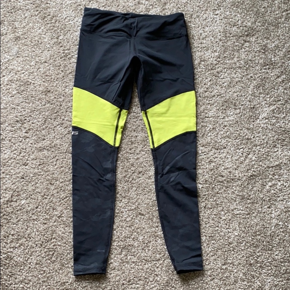 VIRUS Leggings